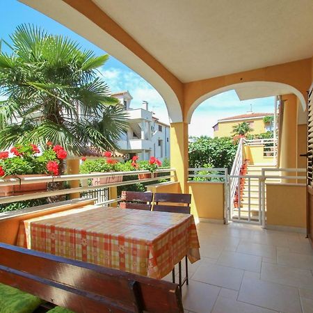 Alenka Orange Apartment Novigrad  ภายนอก รูปภาพ