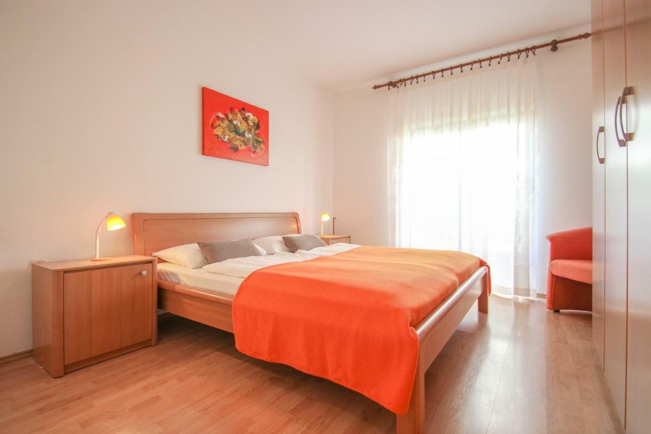 Alenka Orange Apartment Novigrad  ภายนอก รูปภาพ