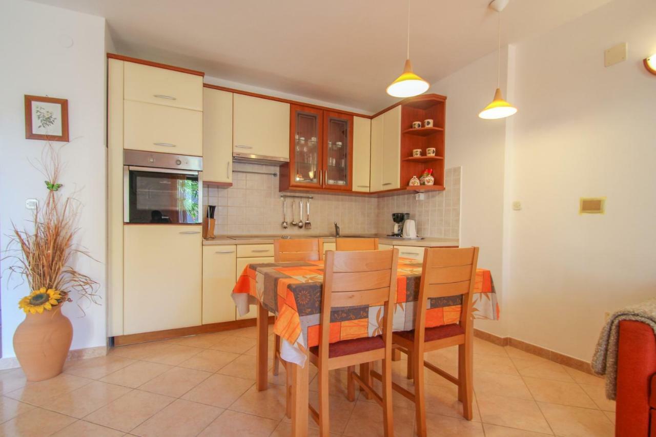 Alenka Orange Apartment Novigrad  ภายนอก รูปภาพ