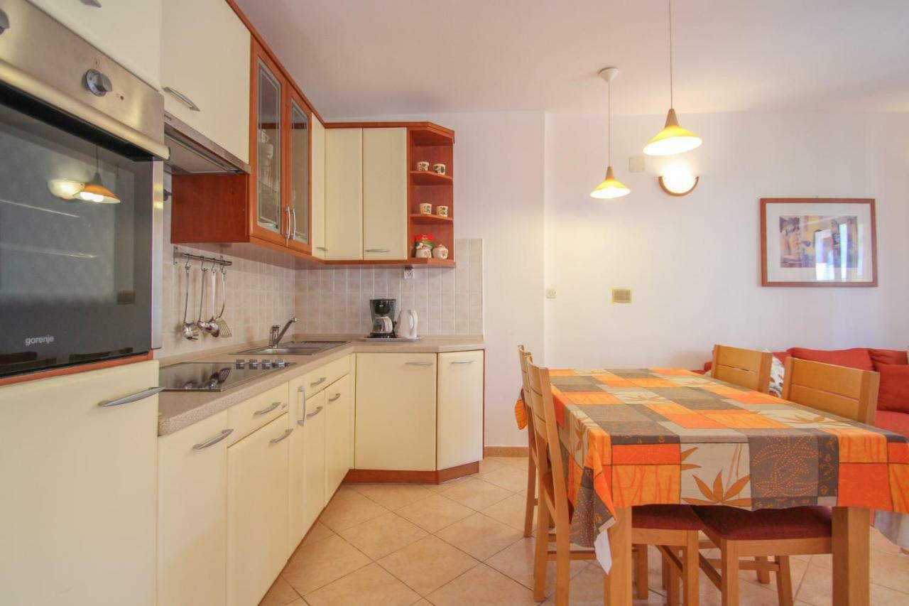 Alenka Orange Apartment Novigrad  ภายนอก รูปภาพ
