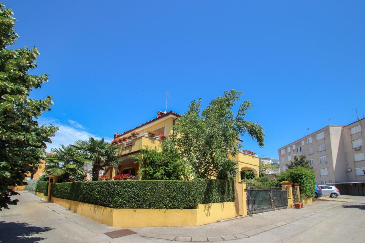 Alenka Orange Apartment Novigrad  ภายนอก รูปภาพ